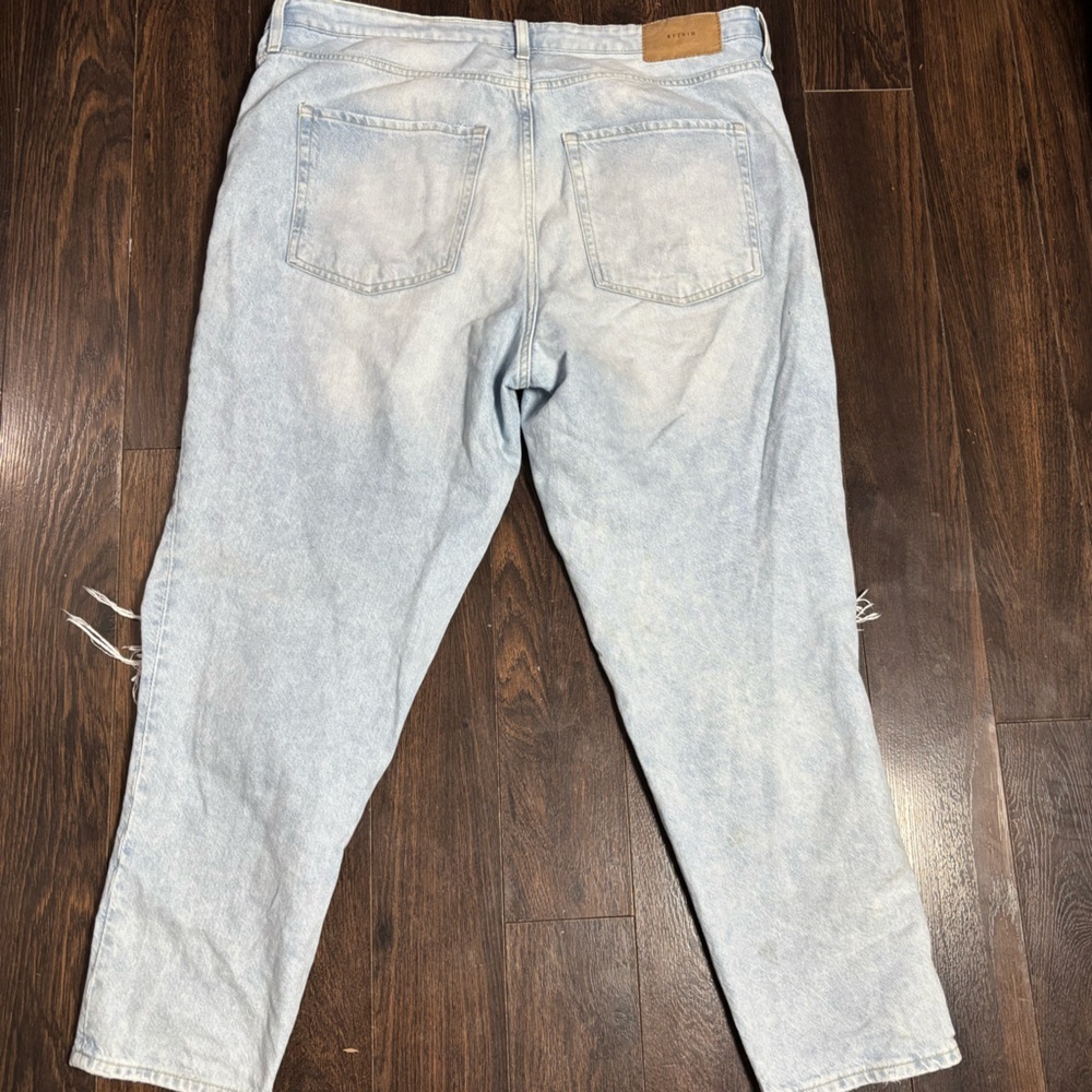 &Denim ultra high waist mom jeans distressed size 16 light wash GUC - Picture 2 of 4